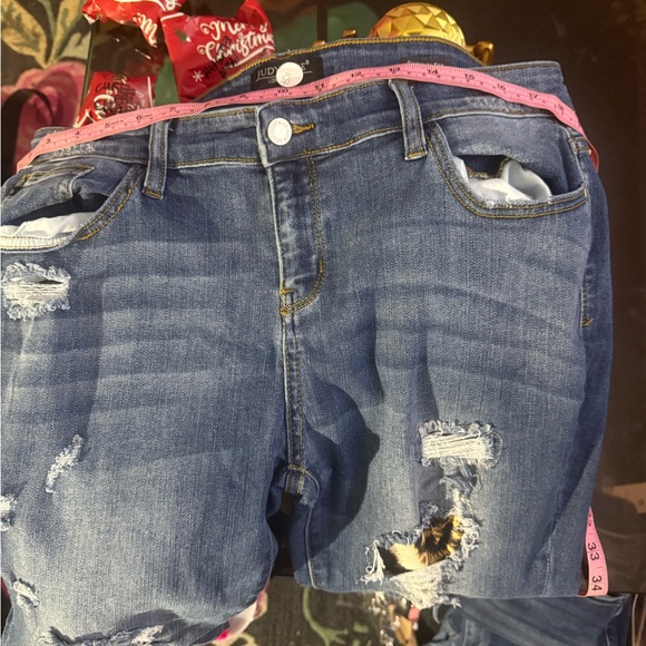 Judy Blue Ripped Denim Shorts - Picture 2 of 6